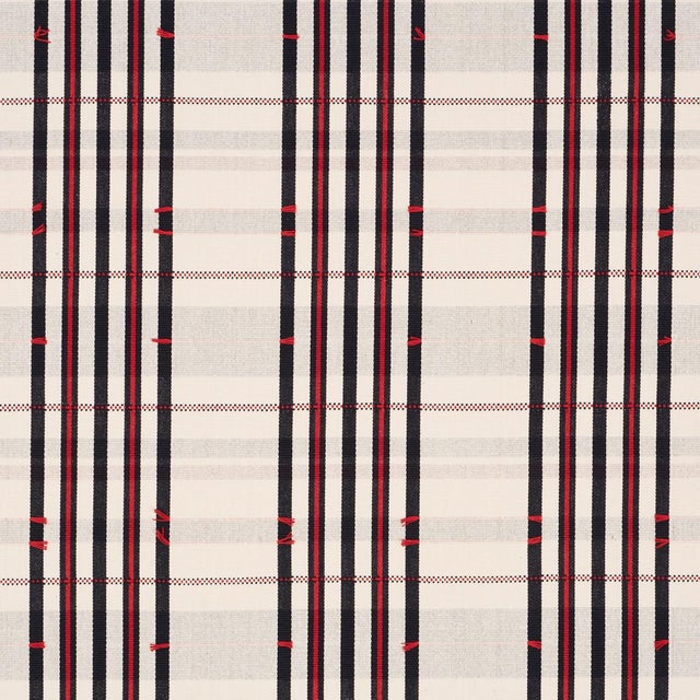 Contemporary SAMPLE - Schumacher Remmy Fabric In Noir For Sale - Image 3 of 4