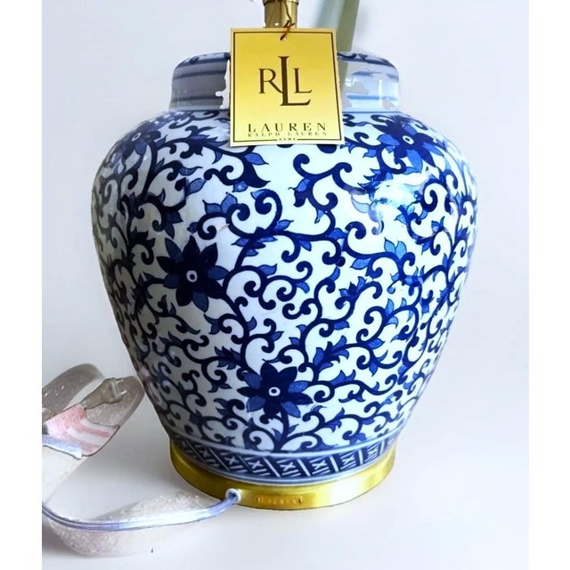 Ralph Lauren Blue & White Porcelain Lamp For Sale In New York - Image 6 of 11