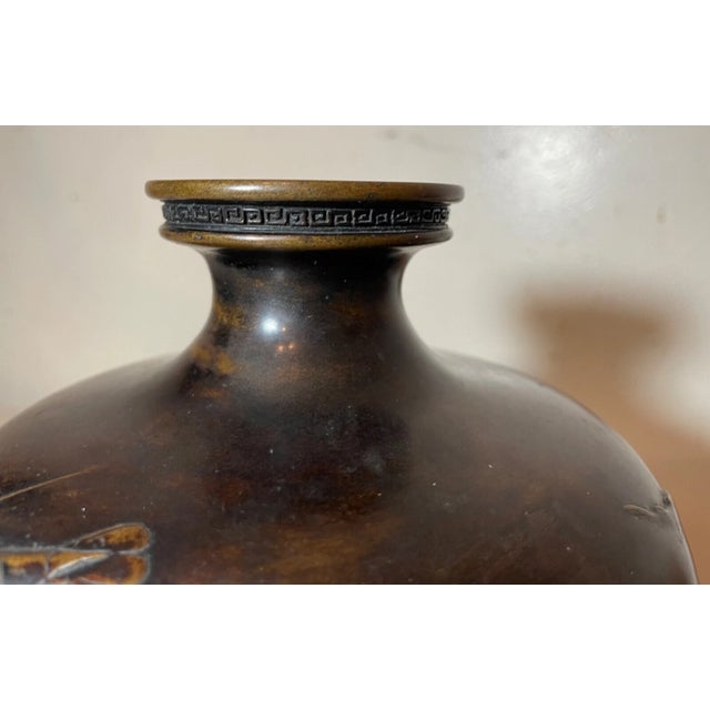 Antique 19th Century Japanese Coy Crustacean Craw Fish Signed Bronze Meiji Vase For Sale - Image 15 of 17