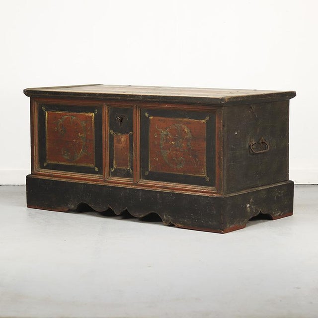 Very Large Rustic Farmhouse Folk Art Bridal Chest / Dresser For Sale - Image 17 of 18