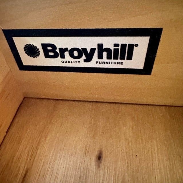 Vintage Late 20th Century Lighted Light Pine Broyhill Fontana Bookcases