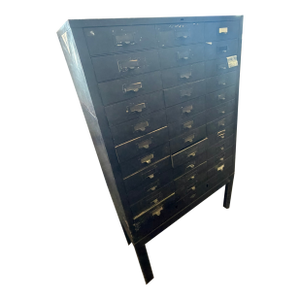 Vintage Industrial Apothecary Cabinet – Multi‑Drawer Metal Storage Chest