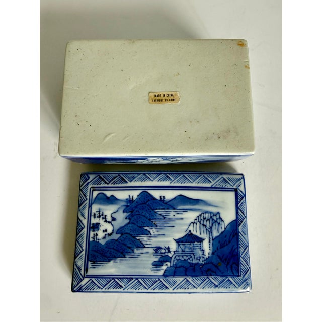 Vintage Blue & White Chinoiserie Porcelain Lidded Trinket Box With Landscape Scene For Sale - Image 9 of 9