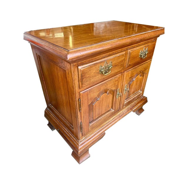 Thomasville Pair of Vintage Thomasville French Country Brown Nightstands For Sale - Image 4 of 7