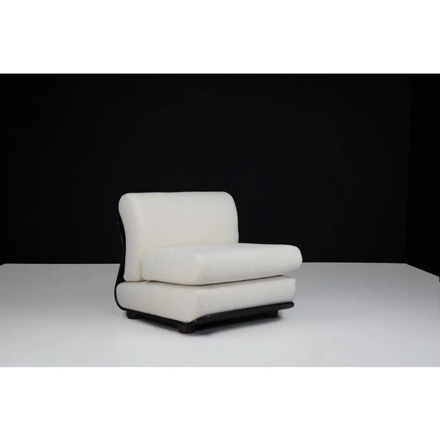 Mid-Century Modern Vintage Italian Lounge Chair with Bentwood Frame and New Bouclé Upholstery, 1970s For Sale - Image 3 of 10