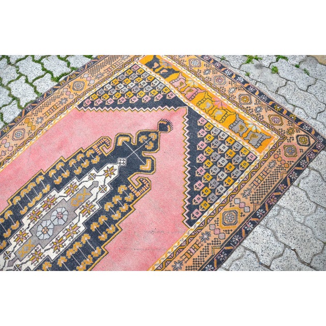 Tribal 1960s Pink Oushak Modern Tribal Area Living Room Decor Rug For Sale - Image 3 of 11