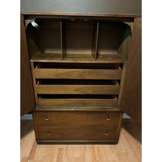 Wood Vintage Broyhill Brasilia II Gentlemans Chest For Sale - Image 7 of 9
