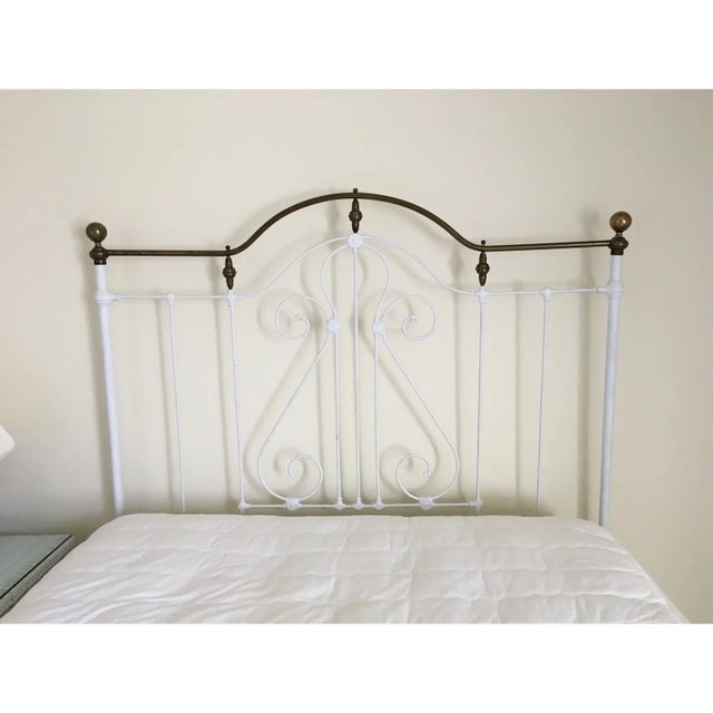Traditional Late 19th Century Antique Iron Bed Frame (Mattress & Skirt Not Included) For Sale - Image 3 of 4