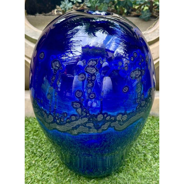Rare Large Kent F. Ipsen Cobalt Blue Studio Glass Vase, Signed & Dated 1977 – Richmond Va • 15¼" For Sale - Image 11 of 18