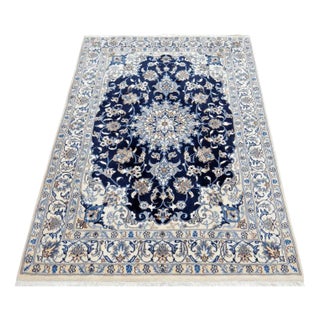 Middle Eastern Rug in Virgin Wool and Silk For Sale