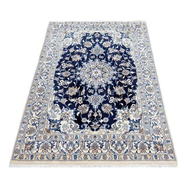 Middle Eastern Rug in Virgin Wool and Silk For Sale