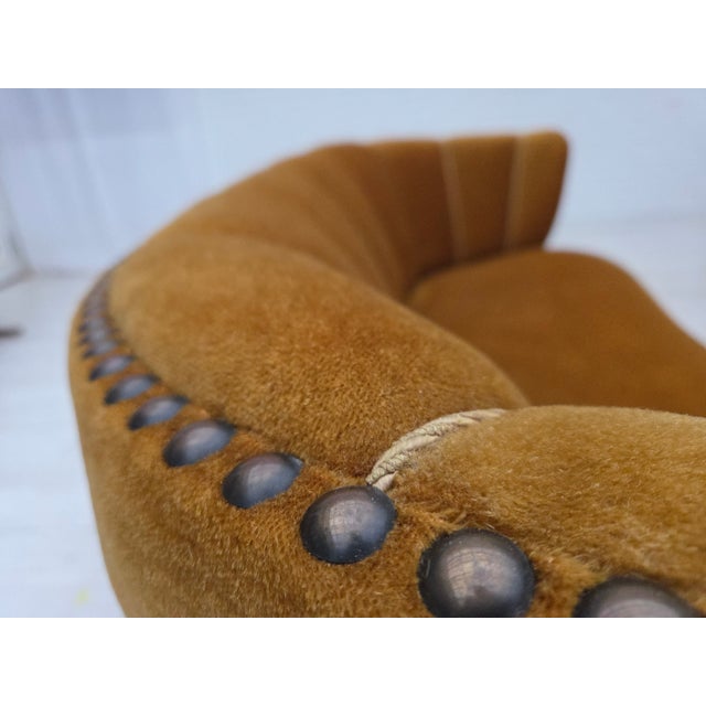 Danish 2-Seater Banan Sofa in Olive Green Furniture Velour, 1960s For Sale - Image 15 of 18