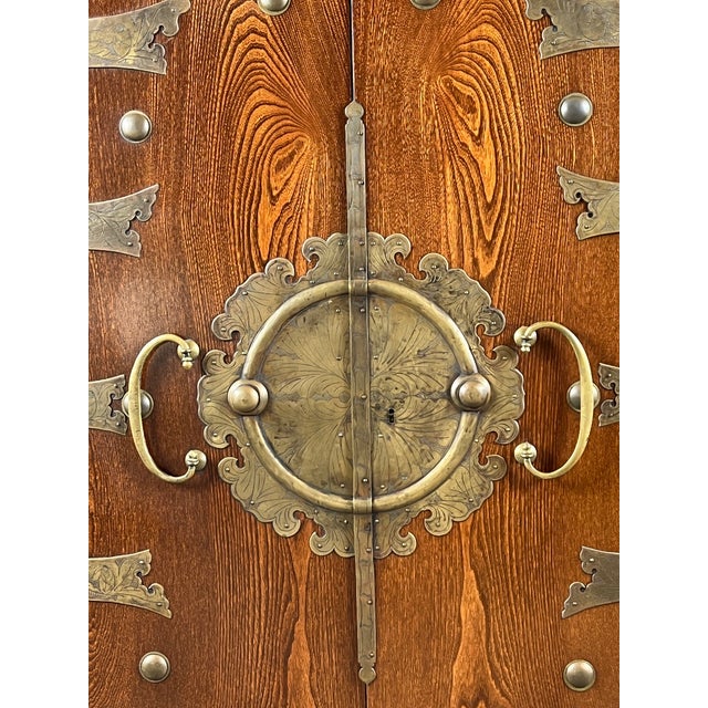 Brown 19th Century Tansu Japanese Cabinet in Wood and Brass Fittings For Sale - Image 8 of 13