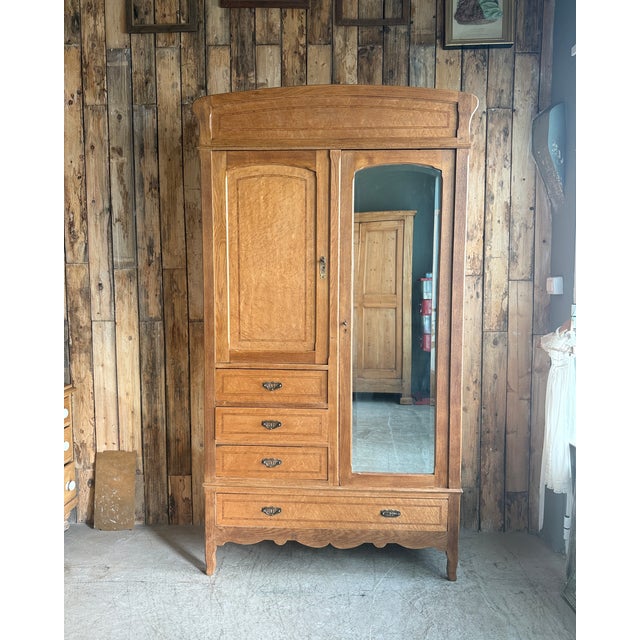 Large Art Nouveau Wardrobe in Oak and Speckled Maple, 1890s For Sale - Image 14 of 18