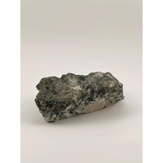 Black Decorative Stone Bowl in Quartz Crystal with Black Tourmaline Inclusions, Brazil, 1960s For Sale - Image 8 of 10