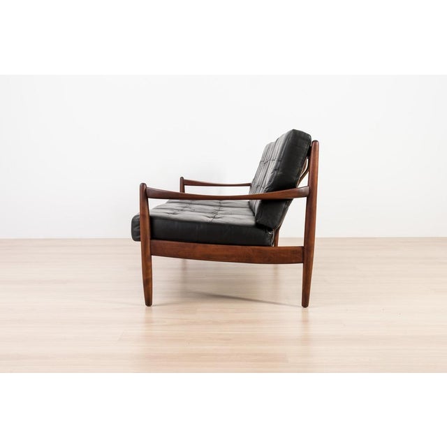 Scandinavian 3-Seater Sofa in Wood and Black Leather, 1960s For Sale - Image 4 of 12