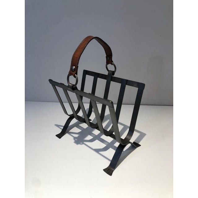 Magazine Rack in Steel and Leather. French Work in the Style of Jacques Adnet. For Sale - Image 12 of 12