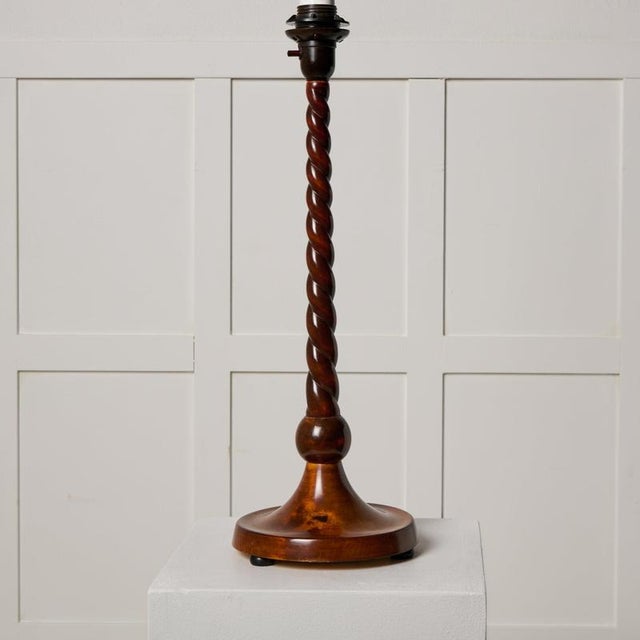 Large Swedish Art Deco Table Lamp in Birch with Twisted Stem, 1920s For Sale - Image 4 of 6