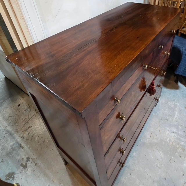 Antique Circa 1845 American Classical Bookmatched Crotch Black Walnut Chest of Drawers With Turned Bun Feet For Sale - Image 15 of 16