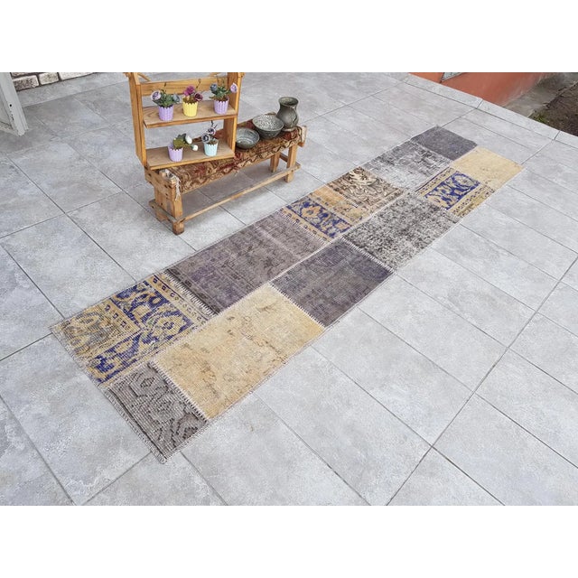 Textile Grey & Beige Vintage Oushak Runner For Sale - Image 7 of 10