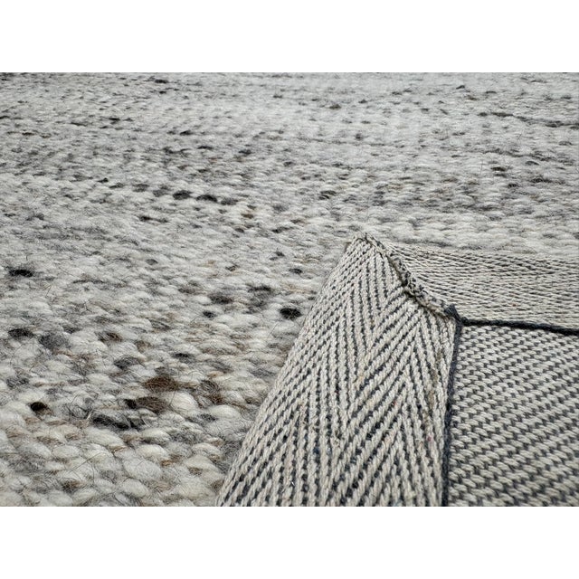 Contemporary Rh Saravia Wool & Jute Rug – 9x12 Grey Multi | Handwoven Wool & Jute | Made in India For Sale - Image 3 of 18