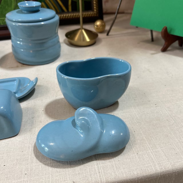 1970s Instant Collection of Blue Ceramic Jars and Dishes With Lids- Set of 5 For Sale In Atlanta - Image 6 of 7
