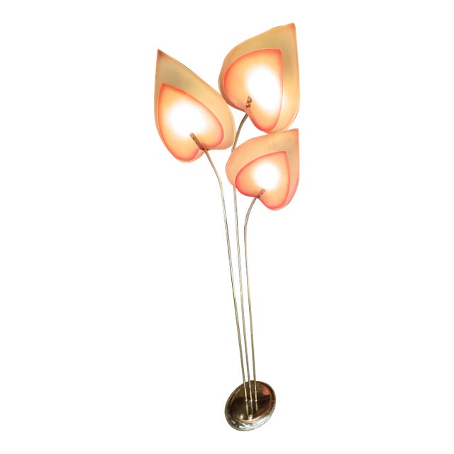 Vintage Regency Hollywood Lotus Lamp With Pink Lucit Petals. Possibly Geru Lights From the 1950s. For Sale