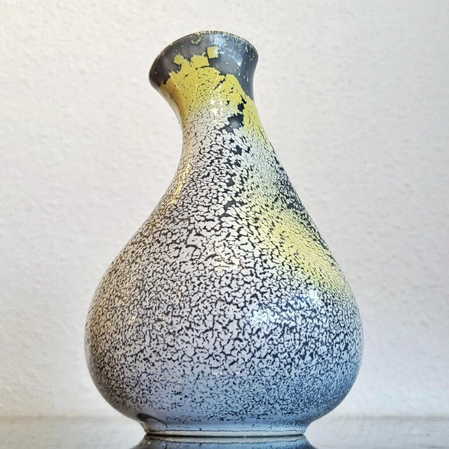 1950s Elfi Stadler 'Capri' Vase Nr. 4714 for Schramberg Majolika For Sale - Image 5 of 10