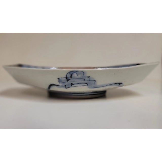 Late 19th Century Antique Chinese Boat Shaped Low Bowl With Phoenix and Lotus in Imari Palette 19th Century Porcelain For Sale - Image 5 of 5