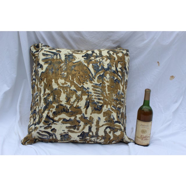 Contemporary Printed Linen Navy Blue and Bronze Down Pillows - a Pair For Sale - Image 10 of 12