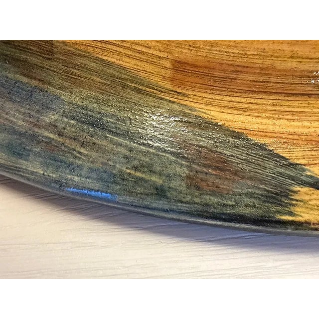 1990s Large Scale Quebec Contemporary Majolica Decorative Platter – Attributed to Lucie Ricard For Sale - Image 4 of 7