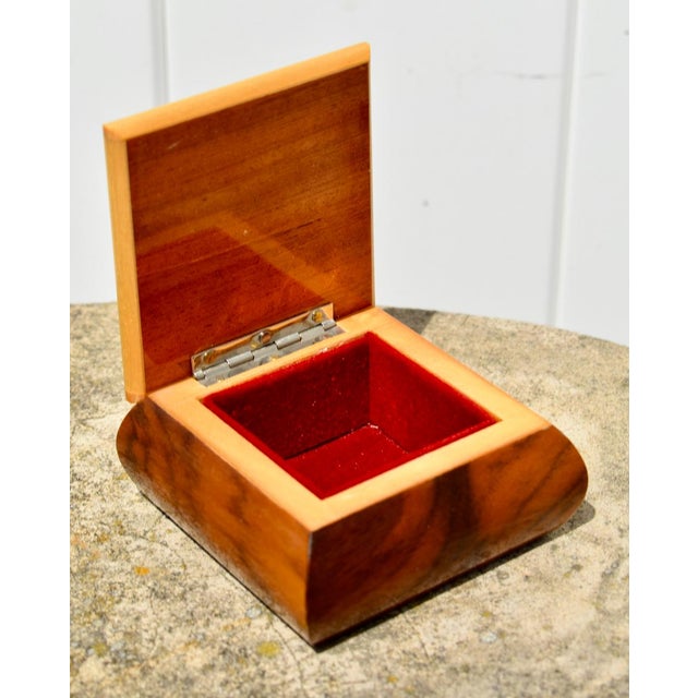 Brown Vintage Italian Floral Inlaid Wood Bombe' Shaped Jewelry Trinket Box For Sale - Image 8 of 12