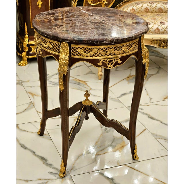 French Louis XV Accent Table With Marble Top, Marquetry Inlay & Bronze Ormolu Mounts For Sale - Image 4 of 4