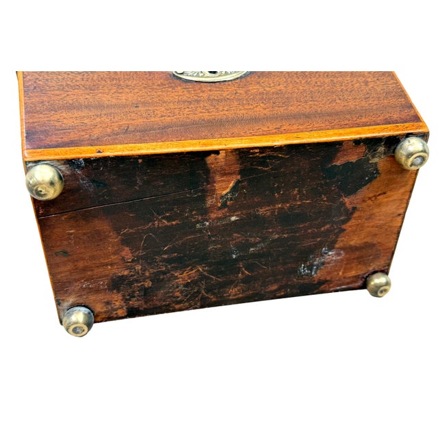 18th Century Georgian Sarcophagus-Shaped Mahogany Tea Caddy For Sale - Image 9 of 11