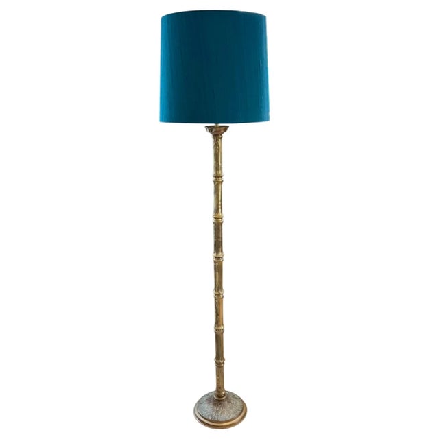 French Faux Bamboo Floor Lamp with Decorated Base, 1960s For Sale - Image 4 of 5