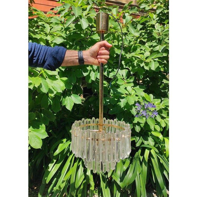 1970s Ceiling Lamp with Ice Crystals and Brass in the style of Kalmar, 1960s For Sale - Image 5 of 9