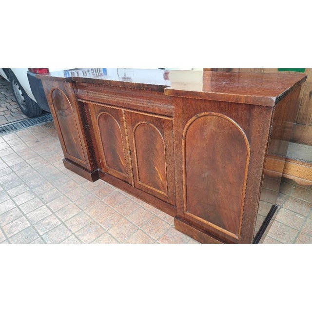 Victorian English Sideboard in Mahogany, 1800s For Sale - Image 4 of 6