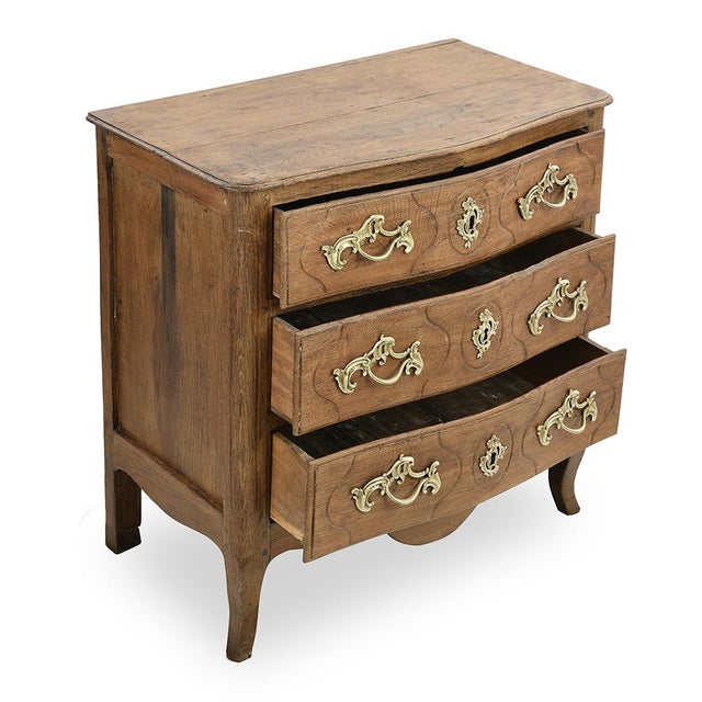 This elegant little Louis XV style dresser, measuring 81 cm high and 80 cm wide, is a refined example of 18th century...
