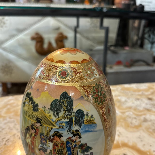 Asian 1970s Small Asian Ceramic Detailed Decorative Egg With Gold Accents For Sale - Image 3 of 7