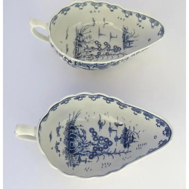 18th Century English Worcester Blue and White Sauce Boats c 1775 Donut Tree Pattern - A Pair For Sale - Image 5 of 7