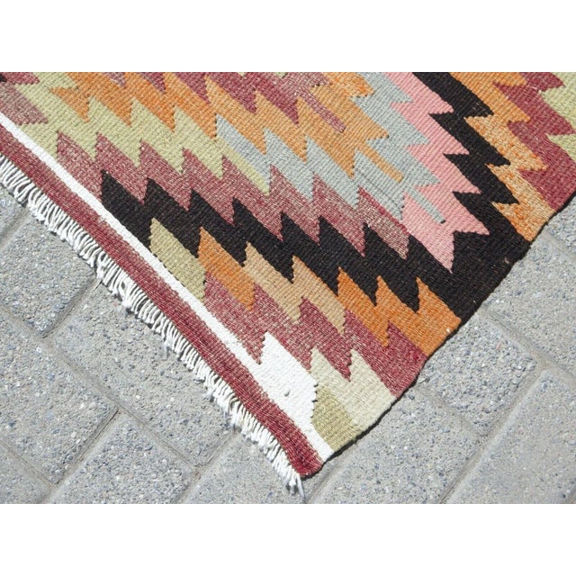 1960s Vintage Turkish Kilim Rug - 67"x99" For Sale - Image 9 of 12
