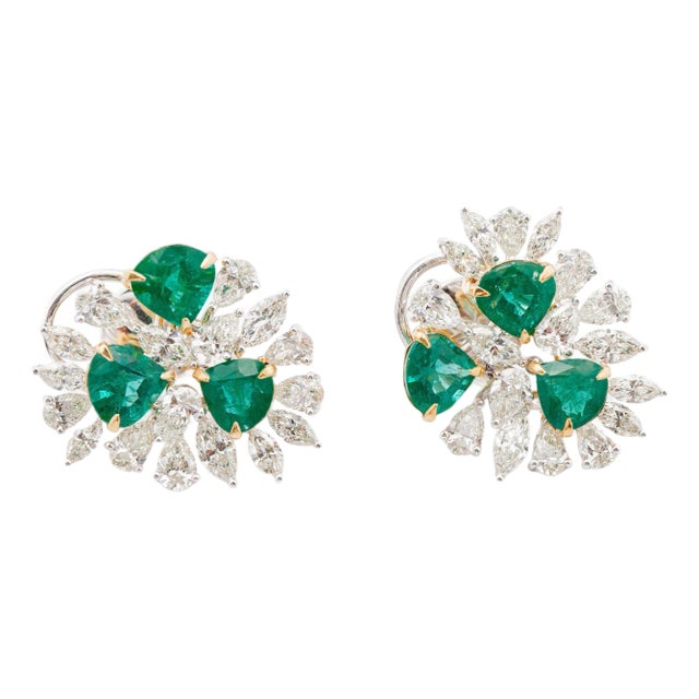 Natural Zambian Emerald 6.54cts & Diamond 6.69cts Earring IN 18K Gold For Sale