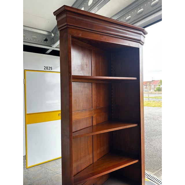 Corner Bookcase in Cherry Wood, 1920s For Sale - Image 14 of 18
