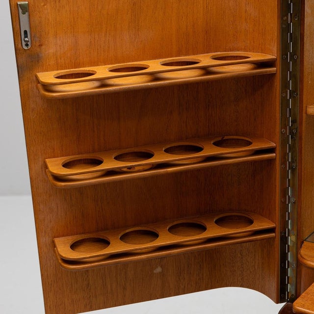 Swedish Modern Bar Cabinet from Förenade Möbler, Sweden, 1940s For Sale - Image 9 of 14