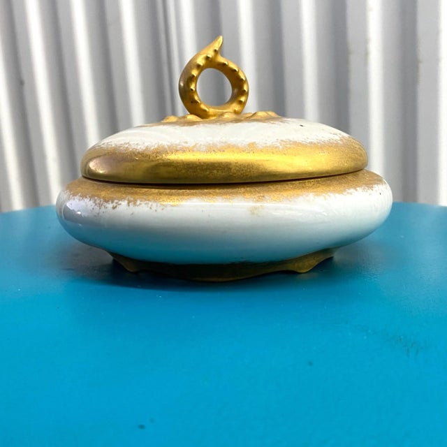 1970s Limoges France Keepsake Lidded Dresser Box For Sale In Charleston - Image 6 of 6