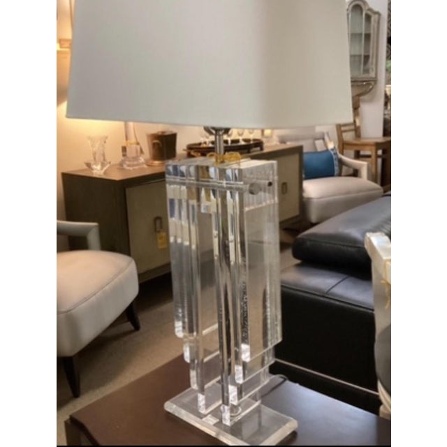 Mid-Century Modern 1970s Pair of Lucite Table Lamps For Sale - Image 3 of 12