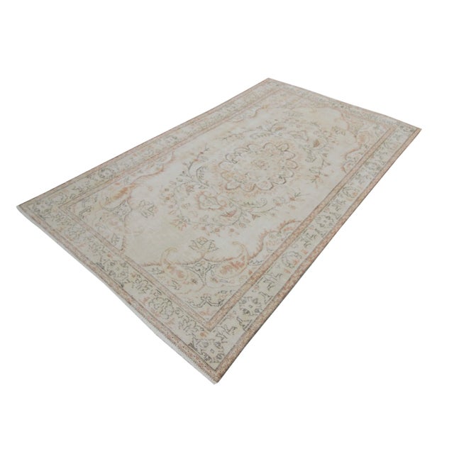 1960s Vintage Washed Out Turkish Oushak Rug- 5′6″ × 9′4″ For Sale - Image 4 of 7
