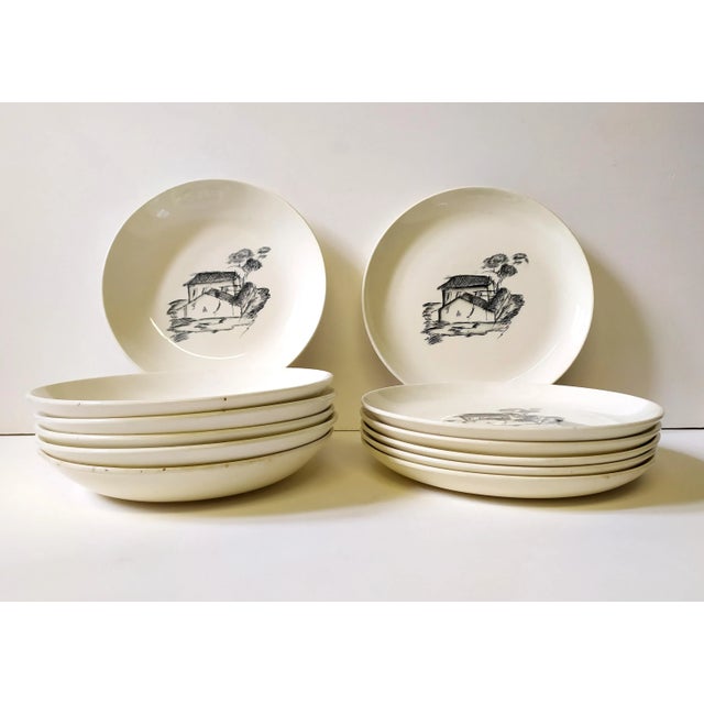 This set of 12 plates, six floors and six bottoms, is in excellent condition but with slight millimetric marks on the...