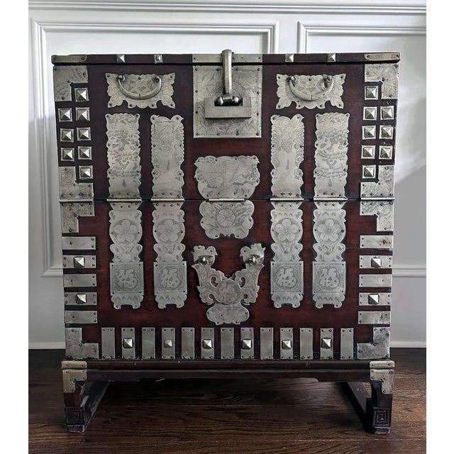 19th Century 19th Century Korean Bandaji Chest Pyongyang Joseon Dynasty For Sale - Image 5 of 12