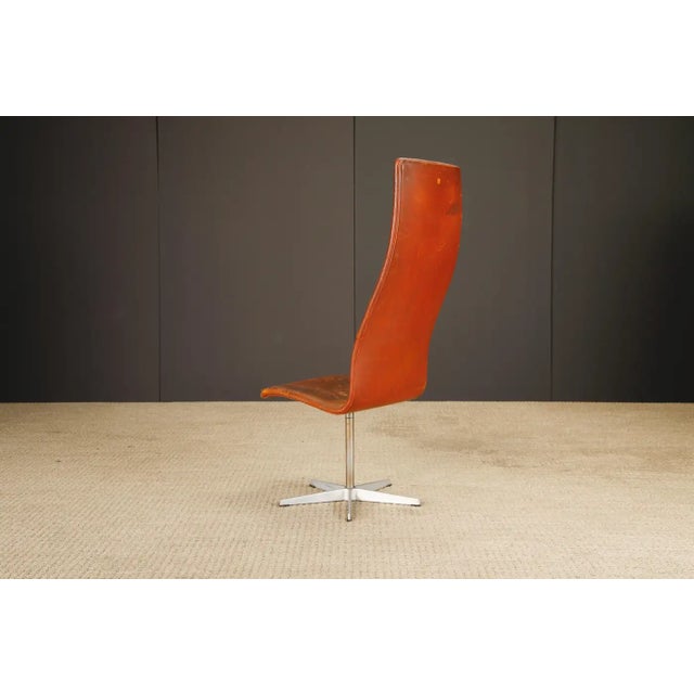 'Oxford' Highback Swivel Chair by Arne Jacobsen for Fritz Hansen, 1968, Signed For Sale - Image 11 of 18